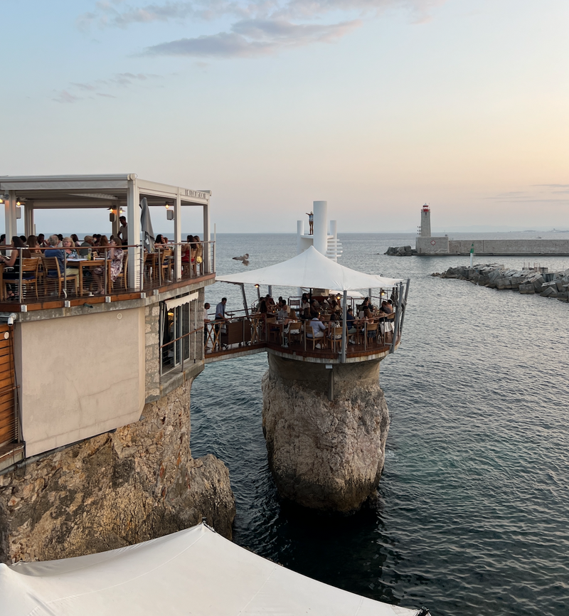 What to Wear in Paris and the South of France This Summer