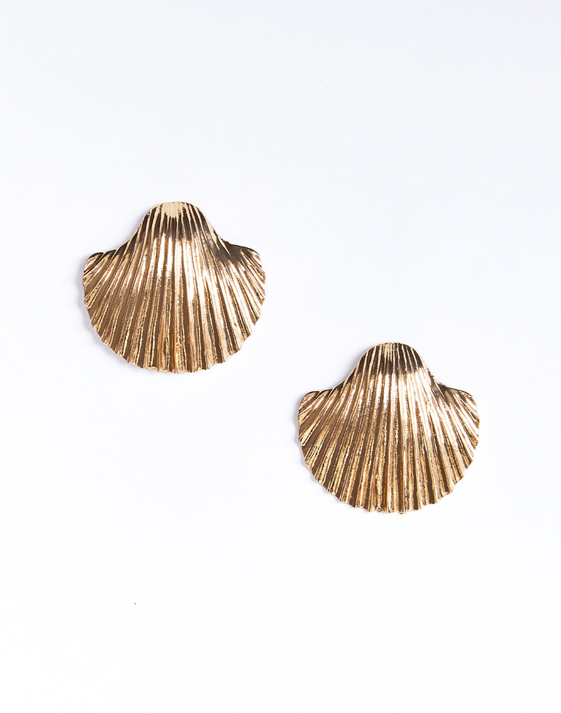 Shell shaped earrings