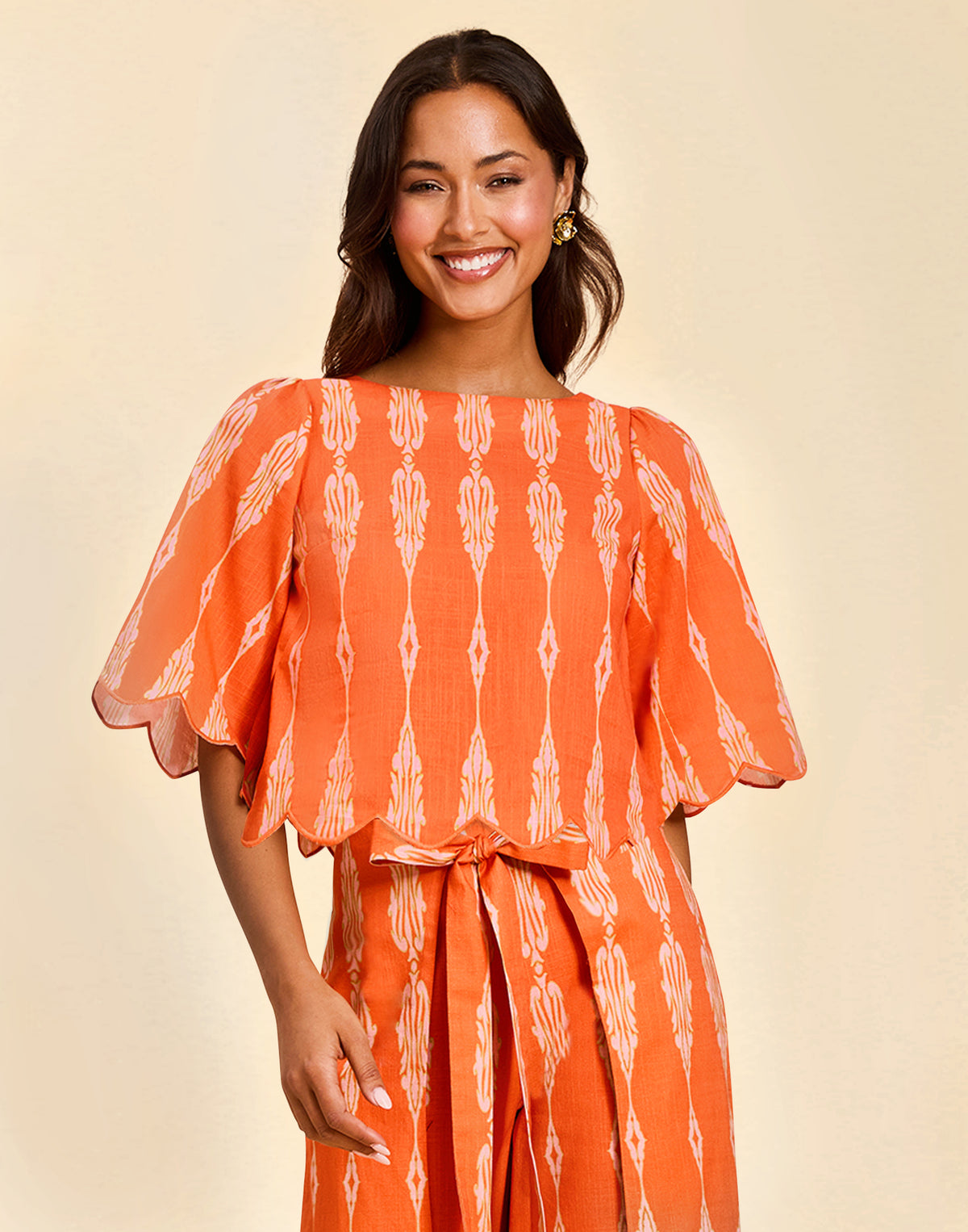 Women’s linen cropped top in Hibiscus Mosaic print with embroidered bell sleeves and scalloped detailing