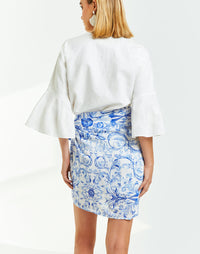Lightweight sarong in blue and white chinoiserie print